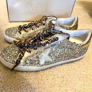 golden goose superstar classic Size 37 New In Box, Silver With Gold Star.